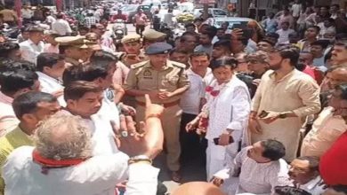 Photo of कानपुर में रथयात्रा रोकने पर बवाल, भड़के महंत की चेतावनी से पुलिस में मची खलबली…