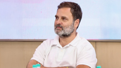 Photo of भतीजी के स्नातक समारोह के लिए लंदन गए राहुल; भाजपा के हमलों पर कांग्रेस का पलटवार