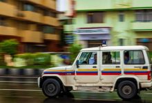 Photo of पुलिसकर्मी की पिस्तौल चोरी करने वाले तीन आरोपी गिरफ्तार
