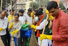 Photo of मंत्री,मेयर,अफसरों ने झाडू लगाकर की सड़कें साफ