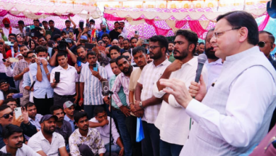 Photo of सीएम धामी पहुंचे बेरोजगार संघ के आन्दोलन में, युवाओं के बीच पहुंच कर किया CBI जाँच का ऐलान