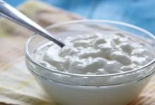 Photo of रोजाना एक कटोरी दही खाने से शरीर में हो सकते हैं 5 जबरदस्त बदलाव