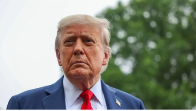 Photo of अमेरिका ने अक्टूबर से बढ़ा दी इमीग्रेशन पैरोल फीस