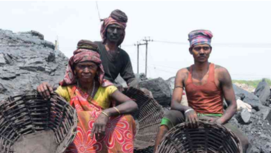 Photo of खदान से कोयला निकालने वालों को मिला ₹1-1 लाख का दिवाली बोनस