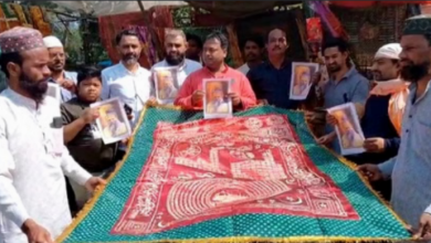 Photo of एमपी: मुस्लिम समाज ने दरगाह पर की संत प्रेमानंद महाराज के स्वस्थ होने की दुआ