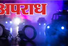 Photo of बाराबंकी: सौतेली बेटी पर था शक… पिता ने चाकू से गला काटकर मार डाला