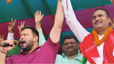 Photo of माले प्रत्याशी डॉ. सत्येंद्र यादव पर आचार संहिता उल्लंघन का मामला दर्ज