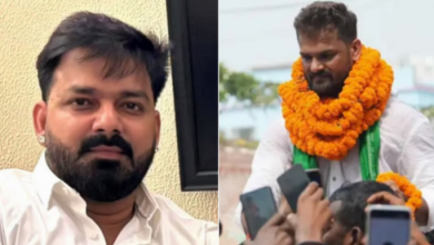 Photo of चुनावी सरगर्मी के बीच खेसारी पर पवन सिंह का पलटवार