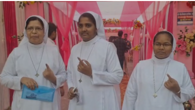 Photo of भागलपुर में मतदान जारी, यहां 82 उम्मीदवारों का भाग्य EVM में हो रहा कैद