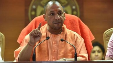 Photo of सीएम योगी की चेतावनी: आदतन यातायात नियम तोड़ने वालों के जब्त हों लाइसेंस, वाहन सीज करें