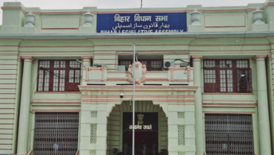 Photo of अनंत सिंह सदन नहीं आए, भोजपुरी में कविता पढ़ने लगे विनय बिहारी