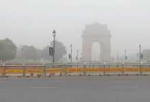Photo of  राजधानी में सांसों पर संकट बरकरार, खतरनाक स्तर पर एक्यूआई