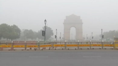 Photo of  राजधानी में सांसों पर संकट बरकरार, खतरनाक स्तर पर एक्यूआई