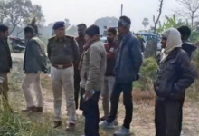 Photo of लीची के बागान में मिला मजदूर का शव, इलाके में सनसनी; सड़क हादसा या हत्या?