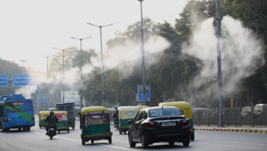 Photo of राजधानी में प्रदूषण से मिली थोड़ी राहत, हवा खराब श्रेणी में; जानें कहां-कितना AQI