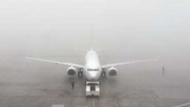 Photo of यूपी में कोहरे की मार: लंबी दूरी की ट्रेन-बसें हुईं घंटों लेट, स्टेशन पर ठिठुरते रहे लोग