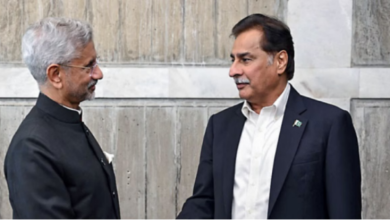 Photo of जयशंकर ने PAK संसद के स्पीकर से मिलाया हाथ, खुद की पीठ थपथपा कर पाकिस्तान बोला…