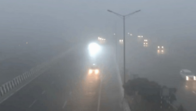 Photo of दिल्ली में गलन वाली ठंड!: गुरुग्राम पर घने कोहरे का कहर, विजिबिलिटी बेहद कम