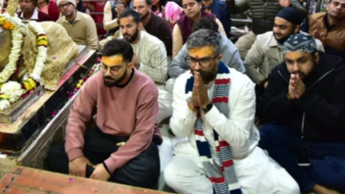 Photo of सुबह-सुबह बाबा महाकाल के दर्शन करने पहुंचे विराट कोहली, भस्मारती में हुए शामिल