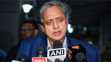 Photo of ‘पीएम मोदी संविधान को पवित्र मानते हैं’, थरूर बोले- पार्टी नेतृत्व के सामने रखूंगा अंदर के मतभेद
