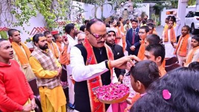 Photo of डिप्टी सीएम ब्रजेश पाठक ने 100 बटुकों को किया सम्मानित
