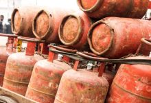 Photo of 60 रुपये बढ़े गैस के दाम, अमृतसर में 950 तो जालंधर में 942 रुपये का मिलेगा घरेलू सिलेंडर