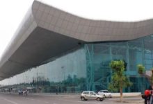 Photo of अमृतसर एयरपोर्ट से कई उड़ानें रद्द, दुबई, लंदन और बर्मिंघम की फ्लाइट कैंसिल, यात्री परेशान