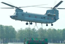 Photo of चिनूक हेलिकॉप्टर ने बनाया कीर्तिमान, पहली बार तैनात किया पोंटून असेल्ट ब्रिज