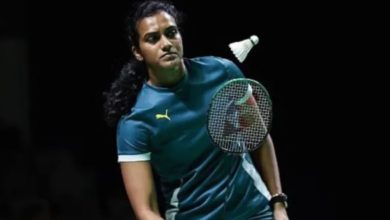 Photo of ईरान-इजरायल युद्ध के बीच दुबई एयरपोर्ट पर फंसी पीवी सिंधु