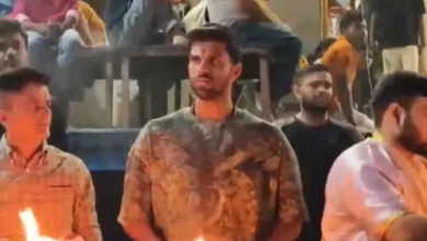 Photo of IPL 2026: गुजरात की रोमांचक जीत के बाद बनारस में गंगा आरती करने पहुंचे वॉशिंगटन सुंदर