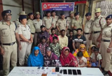 Photo of बंगाल में नकली आधार कार्ड के साथ 14 बांग्लादेशी गिरफ्तार