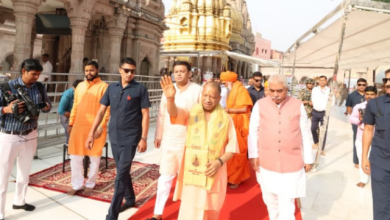 Photo of सीएम योगी ने बाबा विश्वनाथ और बाबा कालभैरव के किए दर्शन