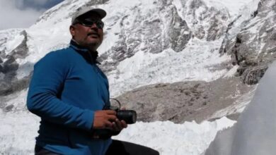 Photo of एवरेस्ट पर ही रहेगा हैदराबाद के पर्वतारोही का शव; परिवार का फैसला