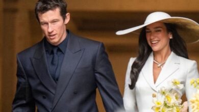 Photo of Dua Lipa ने Callum Turner से रचाई शादी, अनोखी वेडिंग ड्रेस में जीता दिल