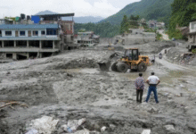 Photo of  नेपाल त्रासदी के बीच टीचर ने कैसे बचाई हजारों बच्चों की जान